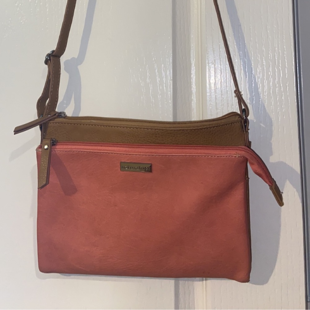 Naturalized crossbody bag